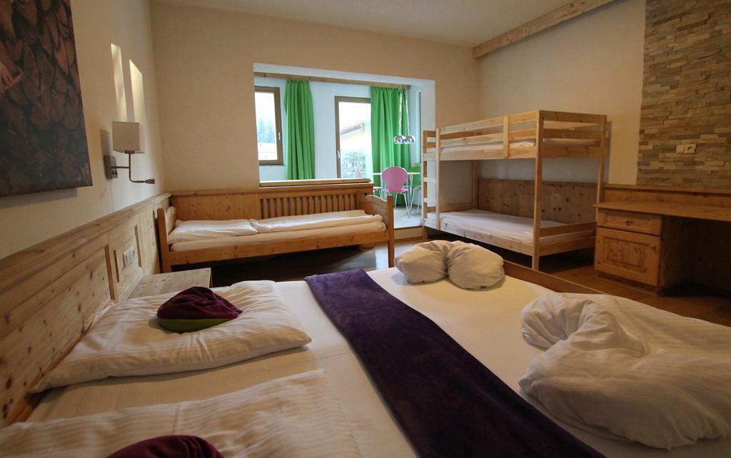 Hotel Family Alm Tirol Biberwier Δωμάτιο φωτογραφία